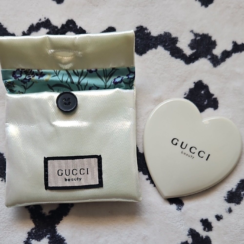 Gucci Beauty Cream Heart-Shaped Compact Mirror With Pouch.